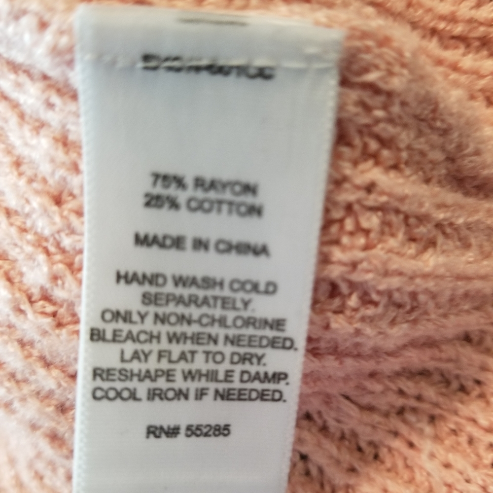 Express Sweater - Picture 7 of 7